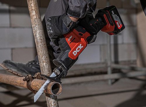 DCK KDJF22EK Akkus szablyafűrész 20 V (2 x 4,0 Ah akku + töltő)