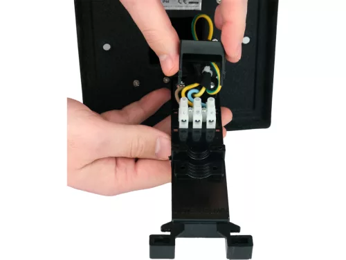 YATO YT-81276 Kültéri csatlakozóelosztó aljzat időkapcsolóval METAL TOWER BLACK IP44 4 x 230V