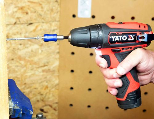 YATO YT-82901 Akkus fúrócsavarozó 30 Nm 12 V Li-Ion (1 x 2,0 Ah akku + töltő)